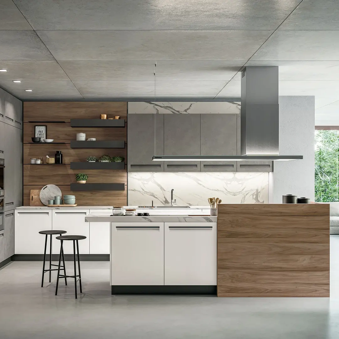 Cucina zen con piante e materiali naturali a Casalpusterlengo